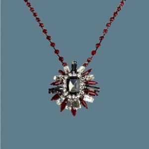 Brooch Style Necklace 🆕